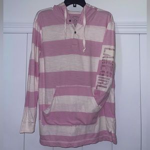 Lakegirl Hoodie Pullover